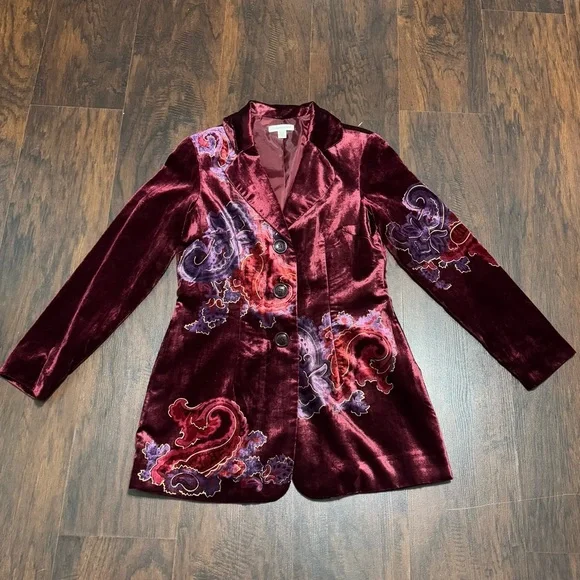 Coldwater Creek Long Velvet Jacket in Deep Red & Paisley Graphic Prints 8 EUC - Picture 10 of 17